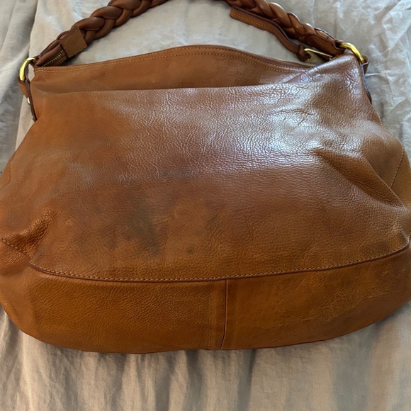 Mulberry Tan Leather Shoulder Bag with Gold Accents - Picture 10 of 12